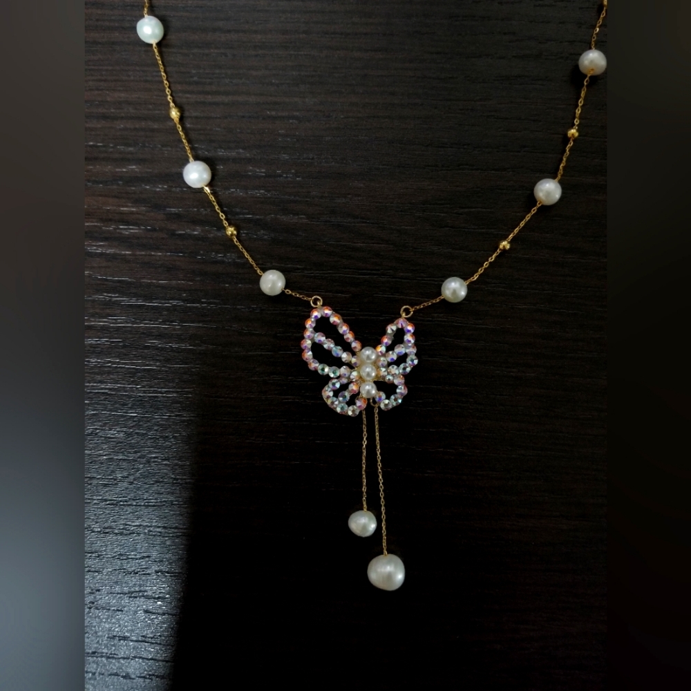 Swarovski Crystal Butterfly & Pearls Necklace